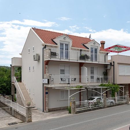 מליני Studio Apartment Boksic מראה חיצוני תמונה