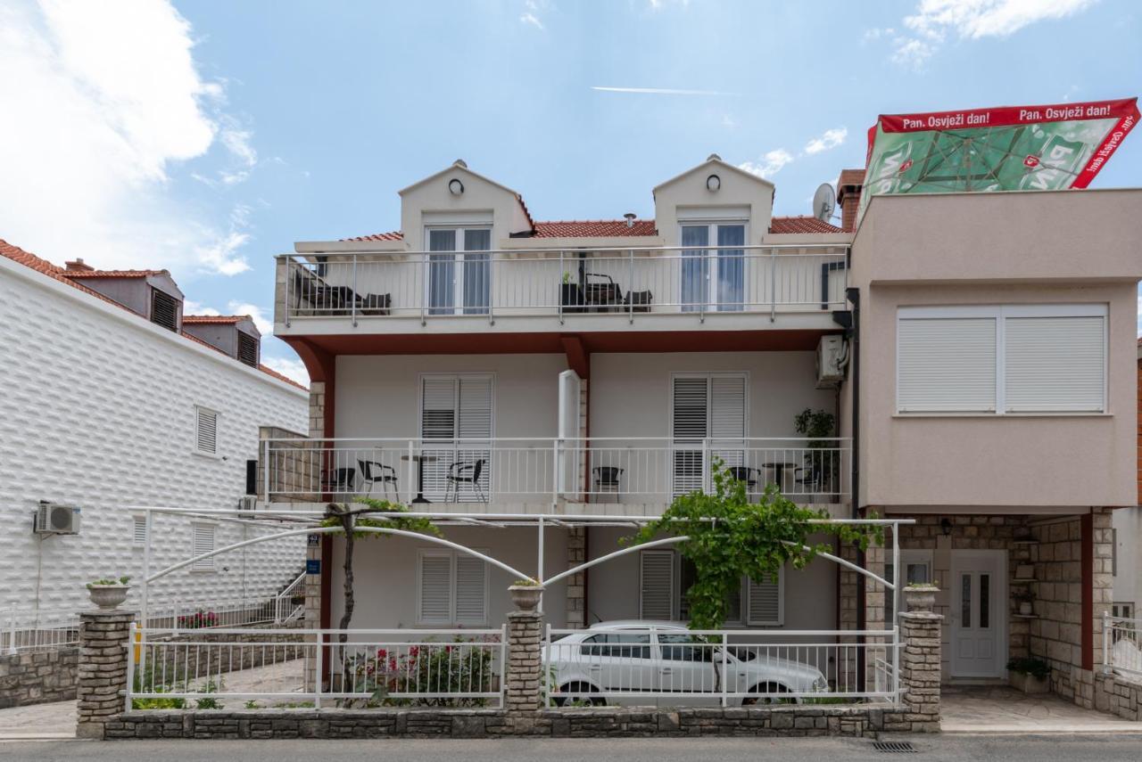 מליני Studio Apartment Boksic מראה חיצוני תמונה