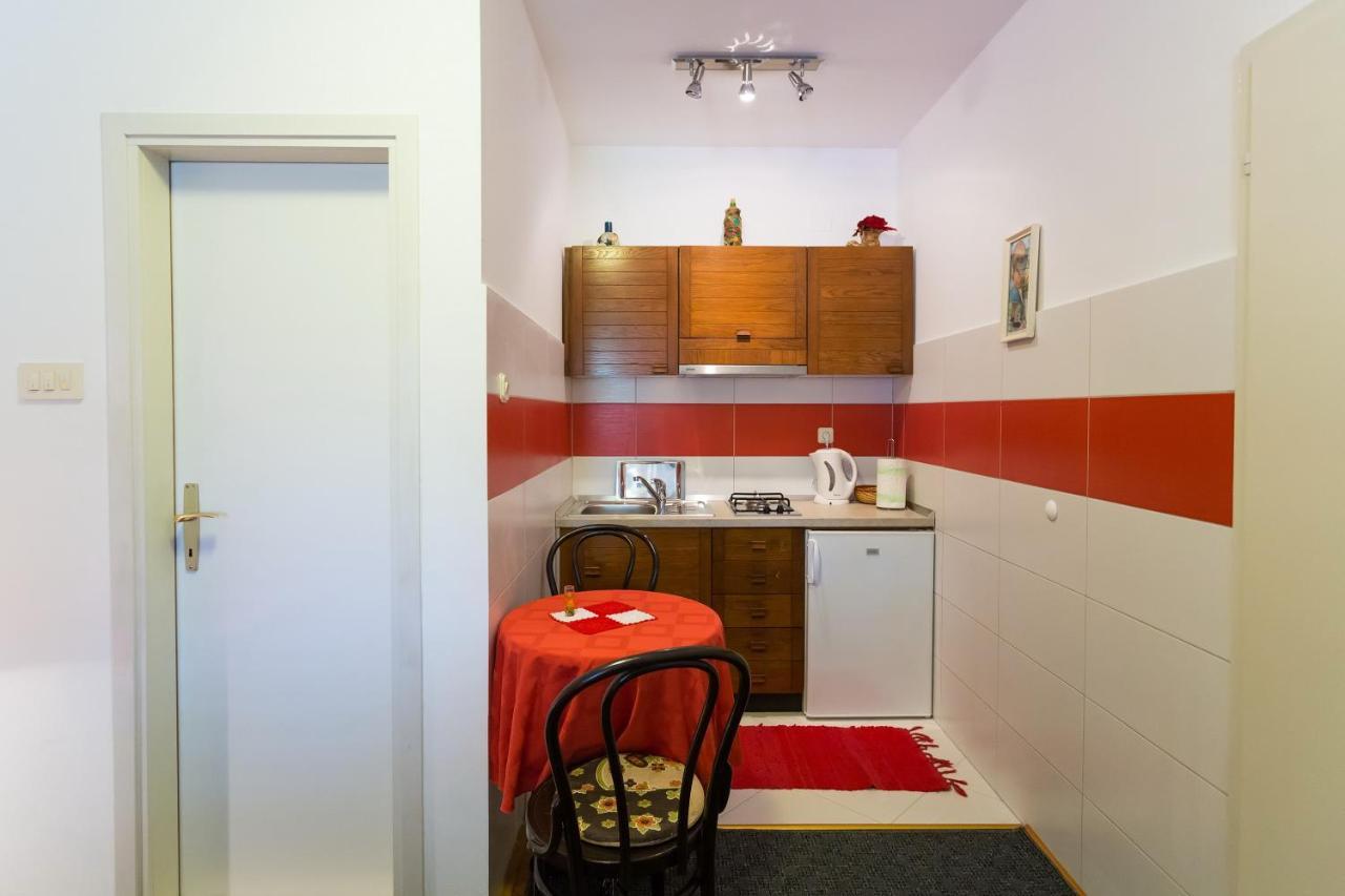 מליני Studio Apartment Boksic מראה חיצוני תמונה