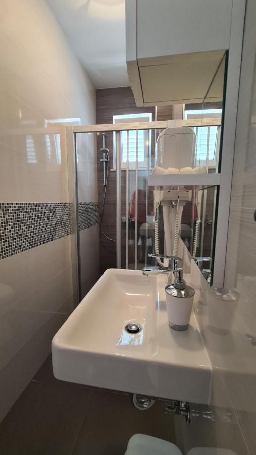 מליני Studio Apartment Boksic מראה חיצוני תמונה